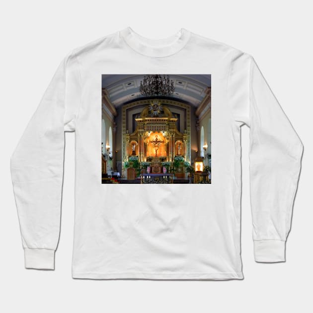 Basilica Minore del Sto. Niño de Cebu Philippines Long Sleeve T-Shirt by likbatonboot